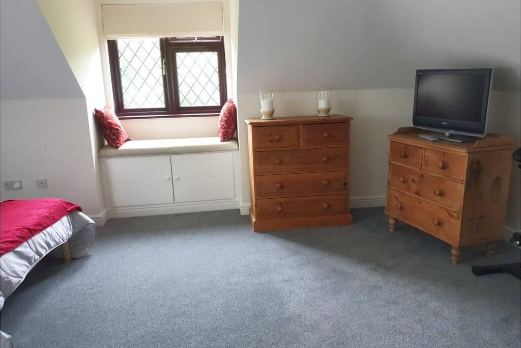 Ashwood Holiday Cottage. แอชฟอร์ด ภายนอก รูปภาพ
