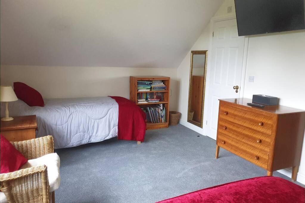 Ashwood Holiday Cottage. แอชฟอร์ด ภายนอก รูปภาพ