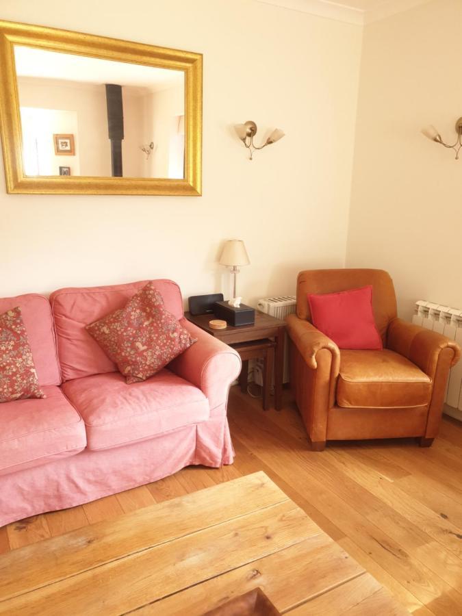 Ashwood Holiday Cottage. แอชฟอร์ด ภายนอก รูปภาพ